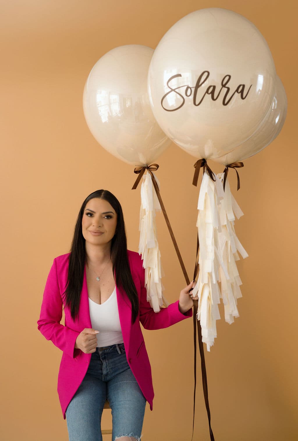 MR and MRS letters styled for a romantic sweetheart table