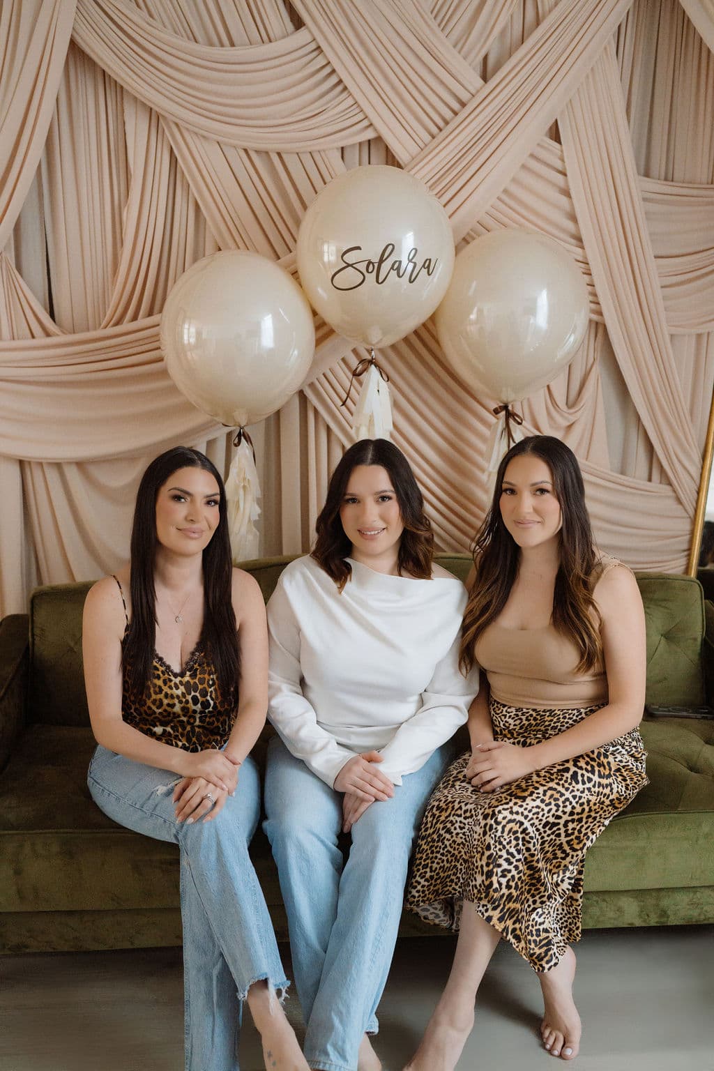 Quinceanera dance floor entrance featuring illuminated XV letters
